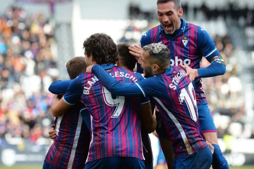 他能冷静应 他能冷静应