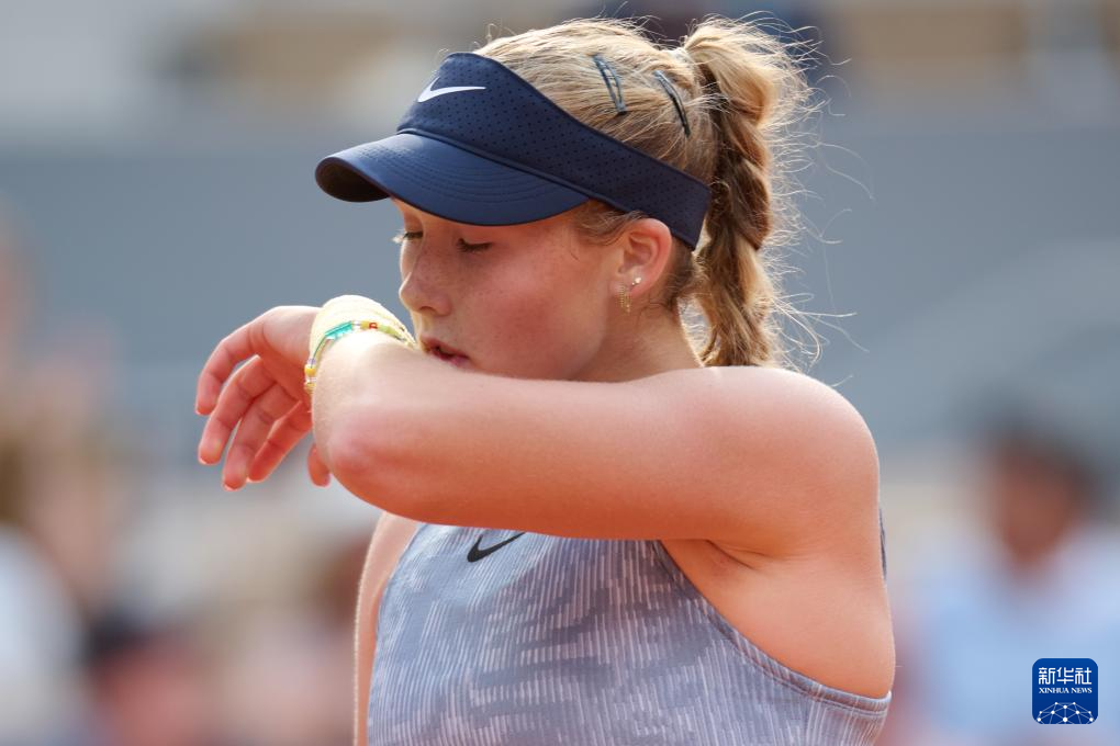 短期表现与 短期表现与